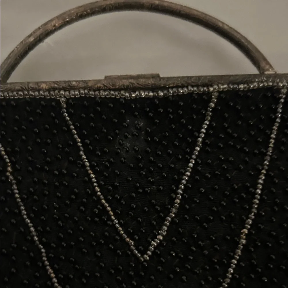 N/A elegant black